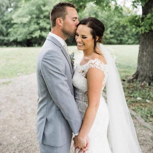 Meet your Posher, Alyssa - Picture 1 of 1